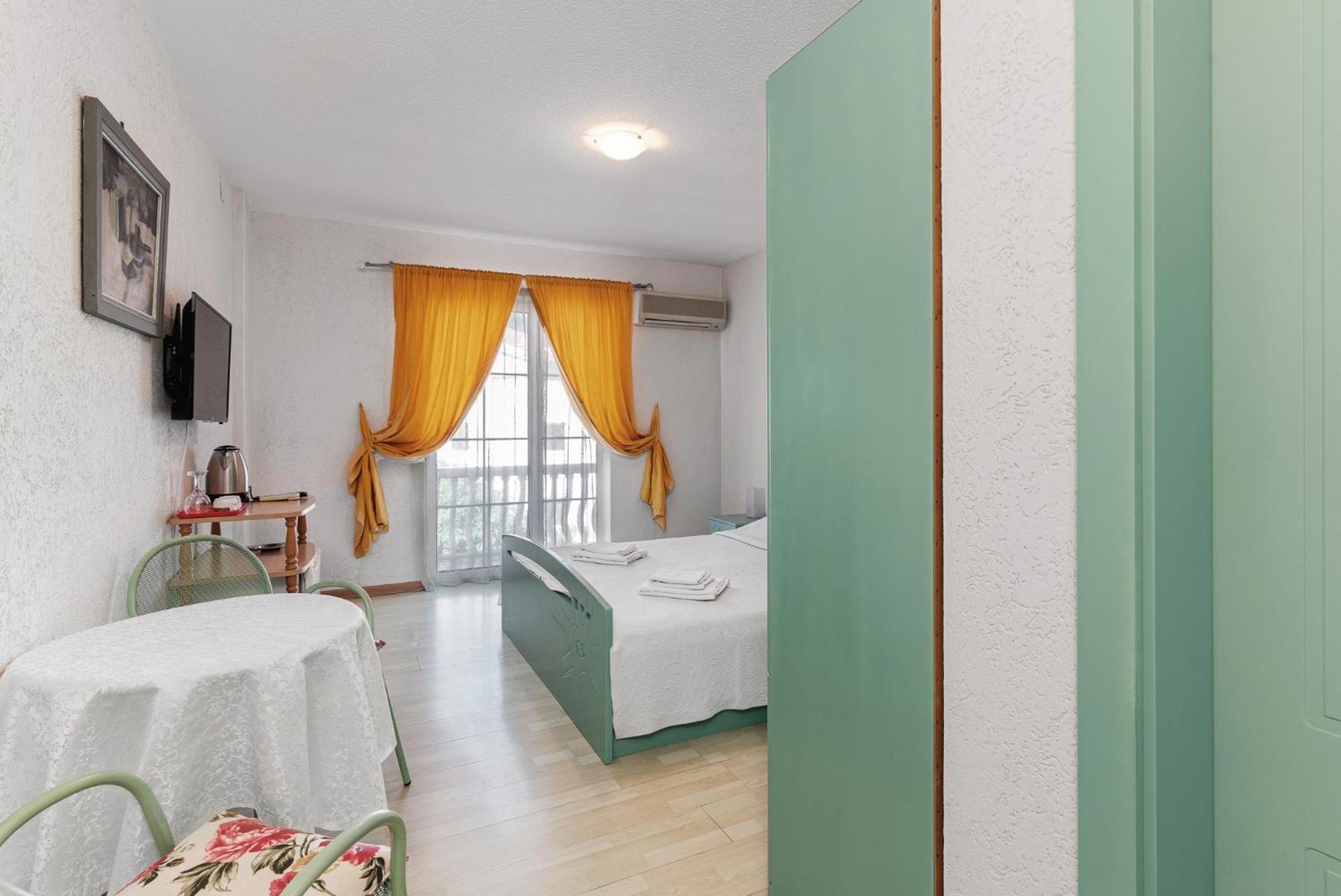 Sun Guest House Budva Buitenkant foto