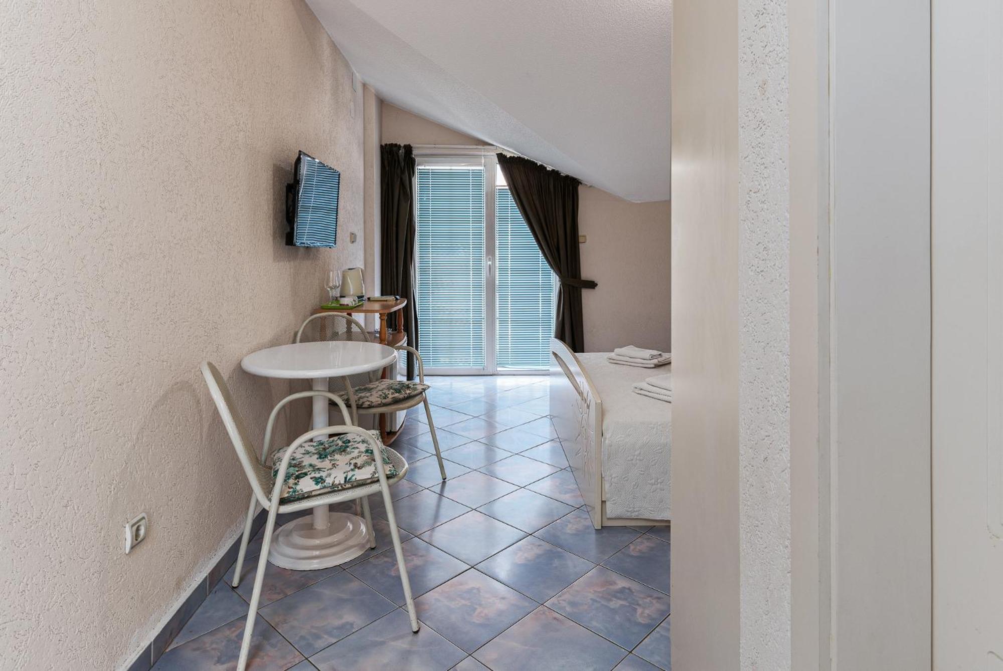 Sun Guest House Budva Buitenkant foto